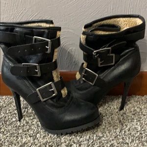 EUC Simply Vera Fur Booties with Heel